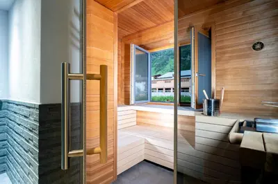 Ein Badezimmer in der Unterkunft Apart-Hotel Laurus Lech