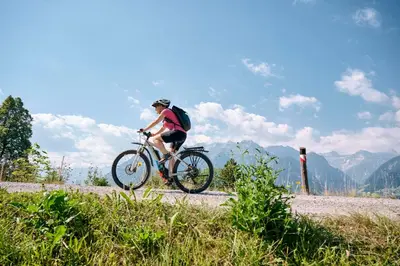 Radfahren an der Unterkunft Kiwi Ferienwohnung oder in der Nähe