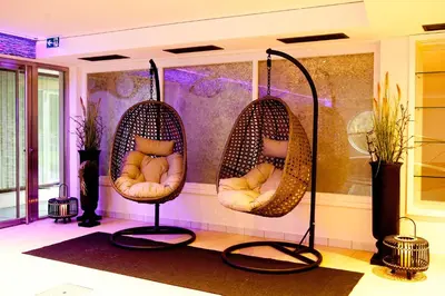 Ein Sitzbereich in der Unterkunft Hotel Die Montafonerin